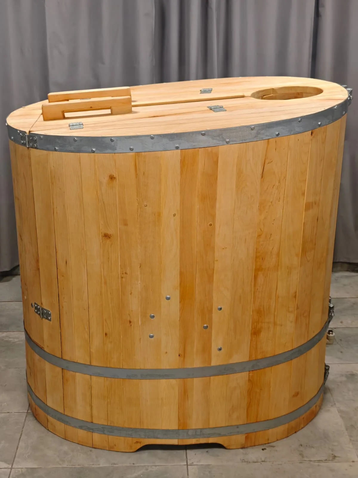 Rear view of the oval Karaliskā Pro-2